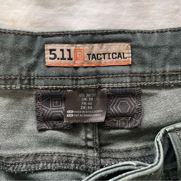 5.11 Tactical Defender flex pant size 38 x 30 - Picture 10 of 10
